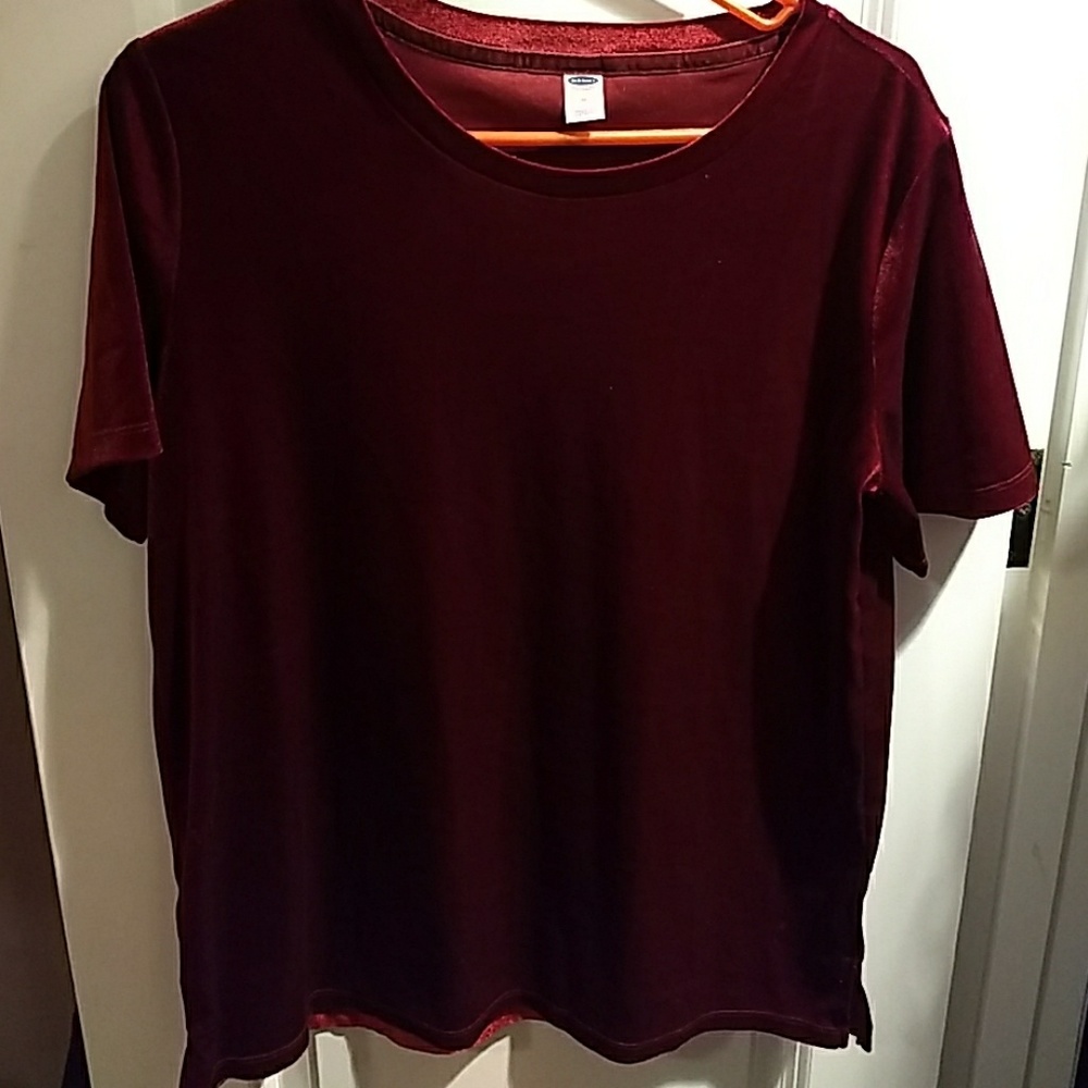 Old navy velvet t-shirt